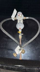 Gas changeover valve