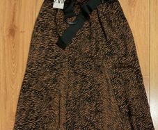 Beautiful Zara Skirt Size XS Brand New with tags