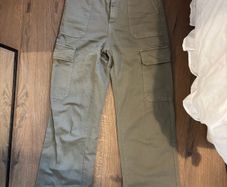 Zara khaki green cargo pants size 34 (would fit uk 8)