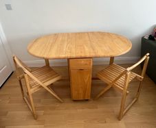 Drop leaf dining table with 4 chairs
