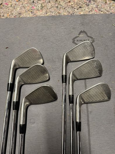 Titleist 704 Golf Irons 5-PW
