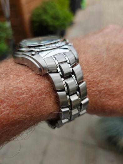 Watch Citizen OXY Chronograph. Quartz