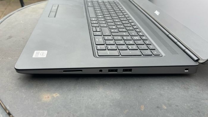 Dell Precision 7750 Mobile Workstation - i9-10885H | 32GB RAM | RTX 3000 | 1.16TB SSD