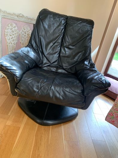 Large Leather swivel  chair