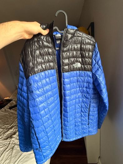 The North Face Blue & Black Lightweight Puffer Jacket
