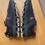on Cloud trainers size 5.5 or 38.5 Image 7
