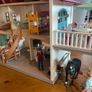 Schleich Horse Club house and stables Image 5