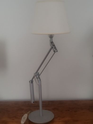 8 X Table Lamps