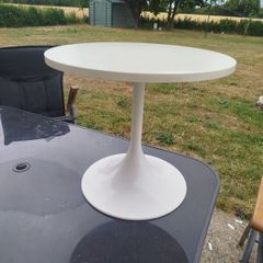 Retro Space Age Tulip Base Coffee / Side Table, Vintage ILSE Label