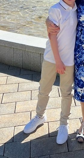 Trousers age 9-10
