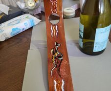 Wine bottle stand