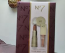 No7 lipstick set