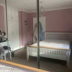 King size bed