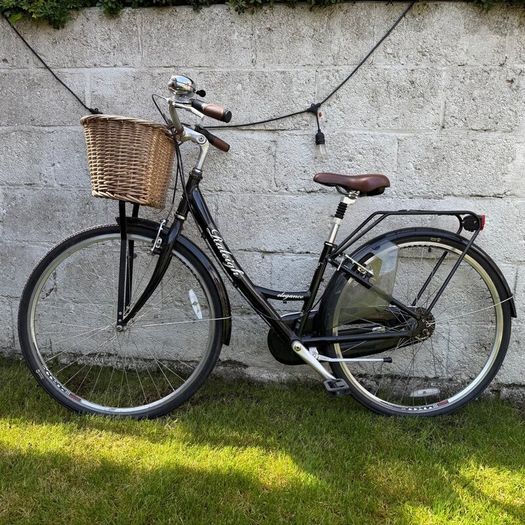 Ladies Raleigh Elegance City Bike with basket