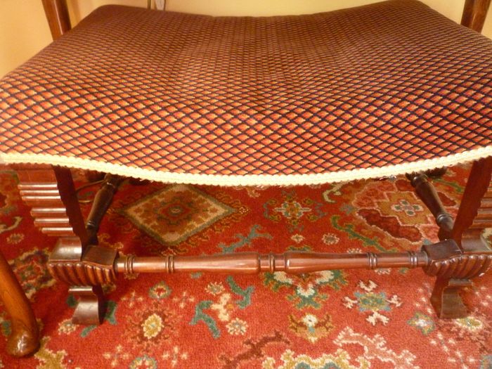 Edwardian William And Mary mahogany Stool. Genuine Antique Edwardian. Excellent condition. Solid & weighty.
