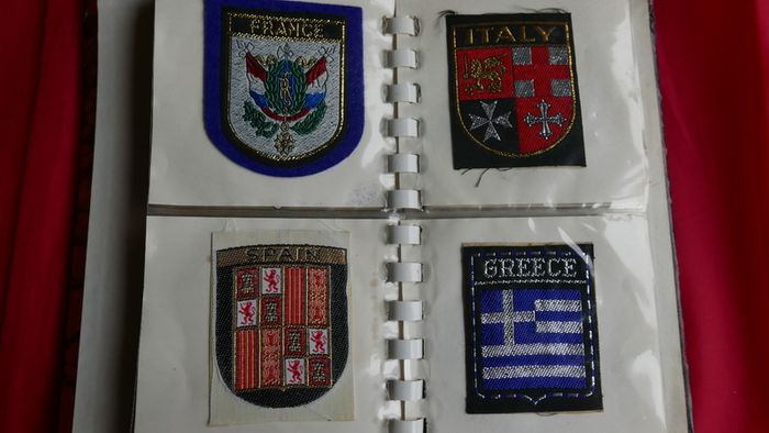 27 Vintage Patches in album