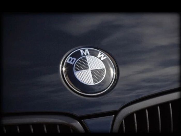 BMW Carbon black Bonnet/Trunk Emblem