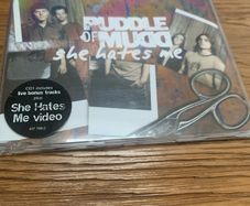 Puddle Of Mudd - She Hates Me