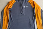 Nike Dri Fit 1/4 Zip Top