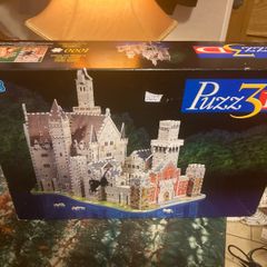 Vintage 1990s 3d castle compete
