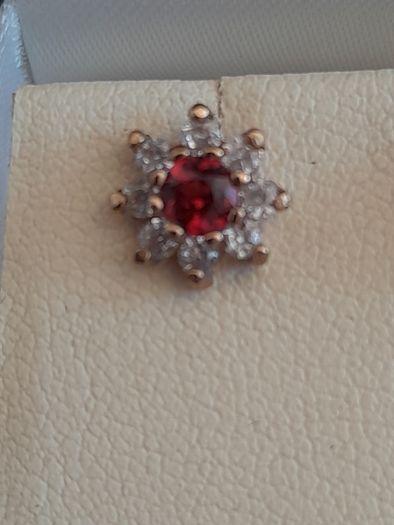 ladies 9ct gold earrings