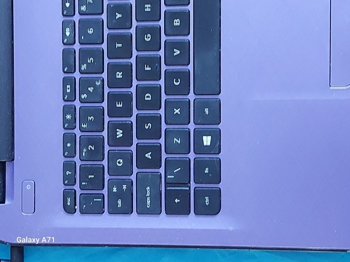 HP 15.6 inch Laptop, Model 15-ac109na, Purple, Intel Pentium CPU 3825U, 1.9GHz, 4GB Ram, 1 Terrabyte HDD, Windows 10, Microsoft Edge, Chrome