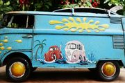 (12" long) Vintage Tin Metal VW Kombi Bus type -Bamber Bridge Beetles- Volkswagen Camper, 1967 scale model