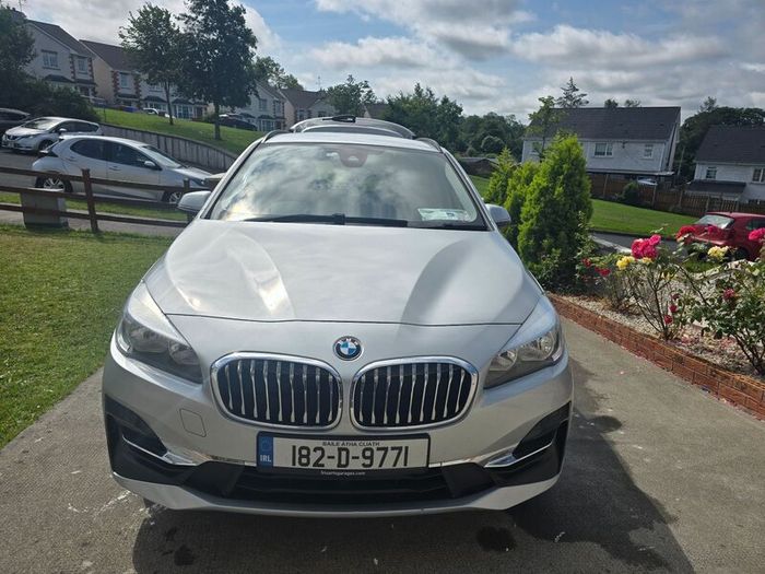 BMW 2-Series 2018 Luxury Model 7seater Automatic