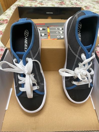 Heely's shoes
