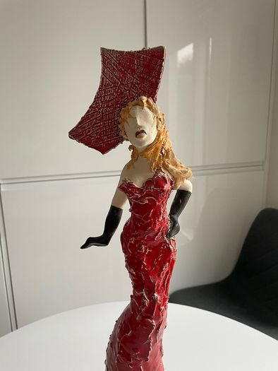 Ayelet Lalor Vintage Red Diva