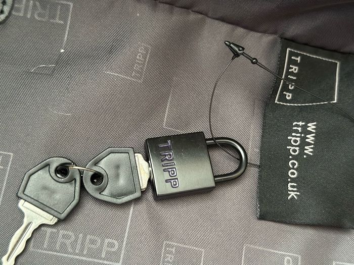 TRIPP Luggage suitcase Medium