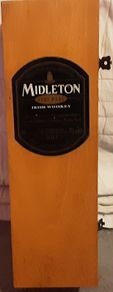 Middleton whiskey box