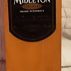 Middleton whiskey box