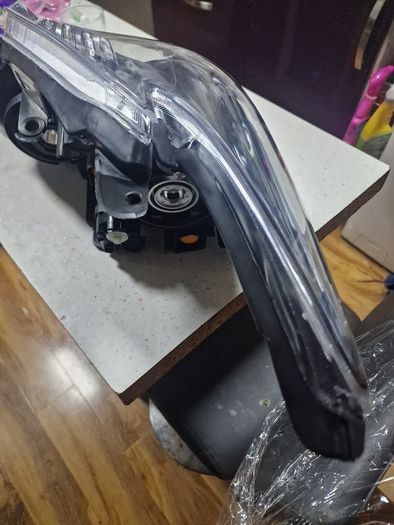 2010 toyota prius driver side headlight headlamp light