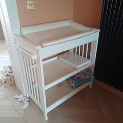 baby changing unit