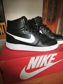 Nike ebernon mid