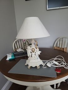 Table lamp