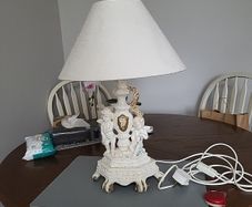Table lamp