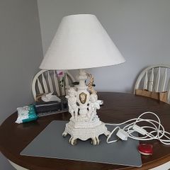 Table lamp