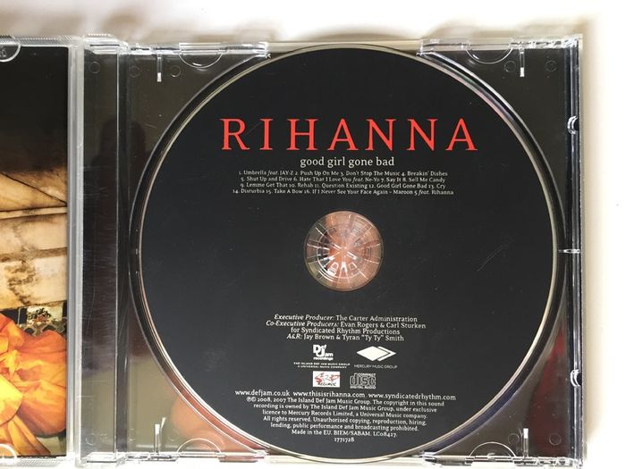 Rihanna [2007] Good Girl Gone Bad (CD Album)