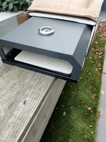 Pizza box