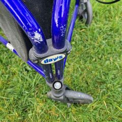 Three wheel walking frame