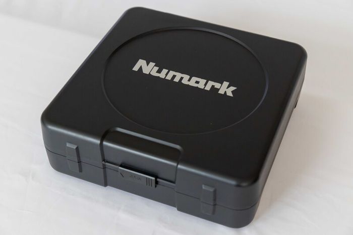 Numark PT-01 USB Portable Turntable (Black)