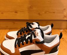Puma Sneakers