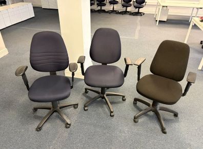 Office Chairs & Furniture  Clearance Sale