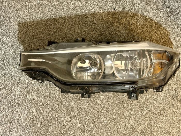 BMW 3 Series Halogen Headlight Passenger Side