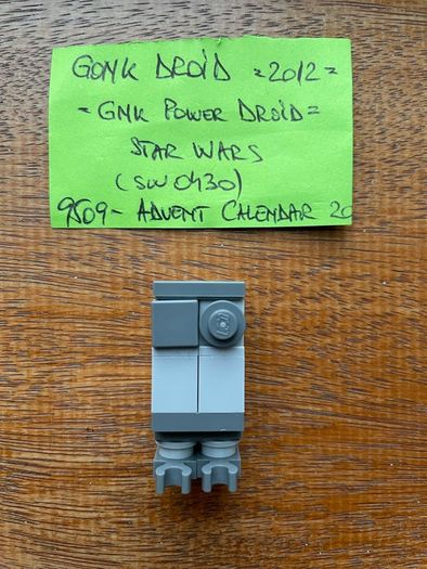 Lego minifigure Gray Gonk Droid sw0430 - 2012