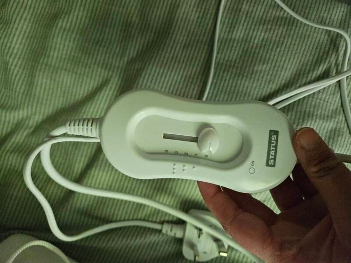 Electric heated blanket