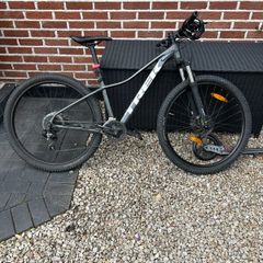 Trek Marlin 5 Mountain Bike