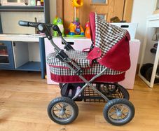 Silver Cross Doll's Pram